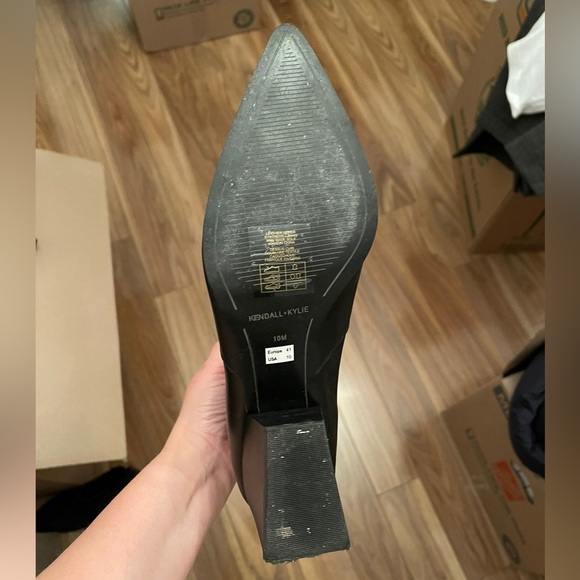 Kendall & Kylie Black Chunk Heel Ankle Boot - Size 10 - Picture 6 of 6